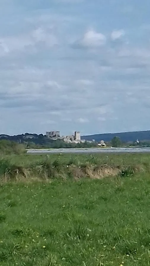 Hébergement de vacances petite maison dans la campagne a 10 mn a pied du centre ville Arles