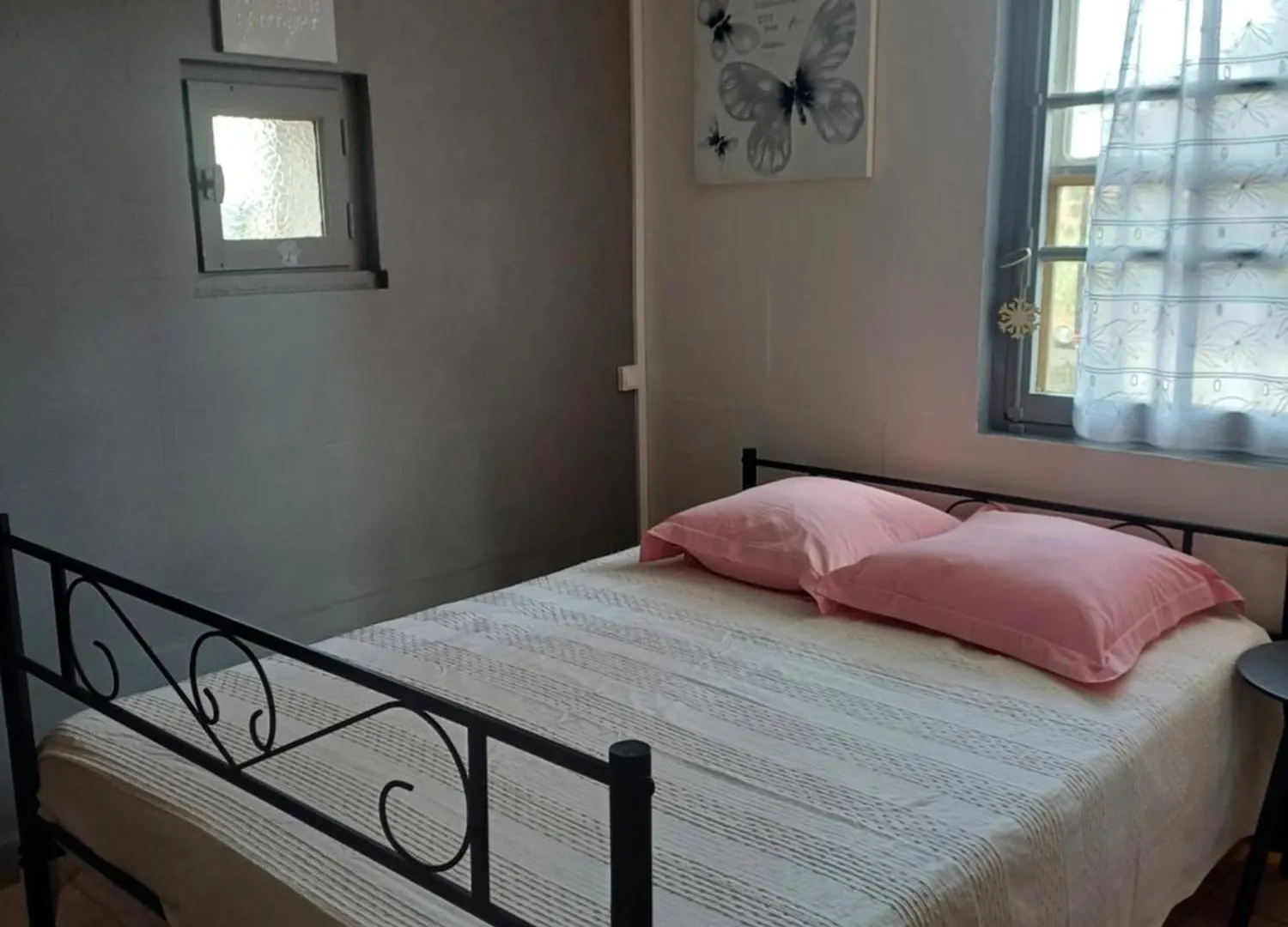 Tatil Evi Petite Maison Dans La Campagne A 10 Mn A Pied Du Centre Ville Arles Fransa